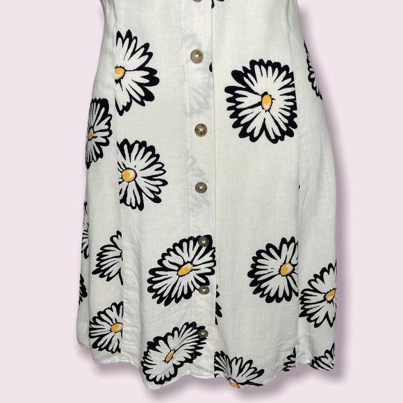 NWT UO Bettie V Neck Plunge Twist Front Mini Dress Daisy Print - Picture 4 of 14